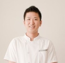 iCure鍼灸接骨院　東梅田：院長